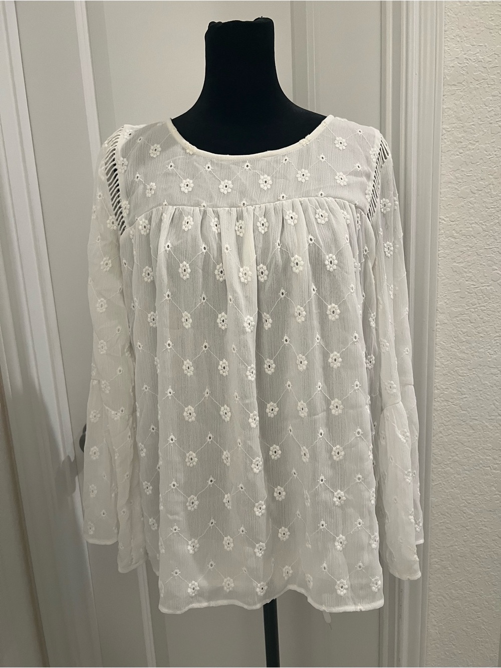 LOFT Ivory Floral Embroidered Sheer Long Sleeve Blouse Top Size S